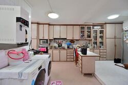 Blk 556 Jurong West Street 42 (Jurong West), HDB Executive #602629801